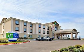 Holiday Inn Express Schulenburg